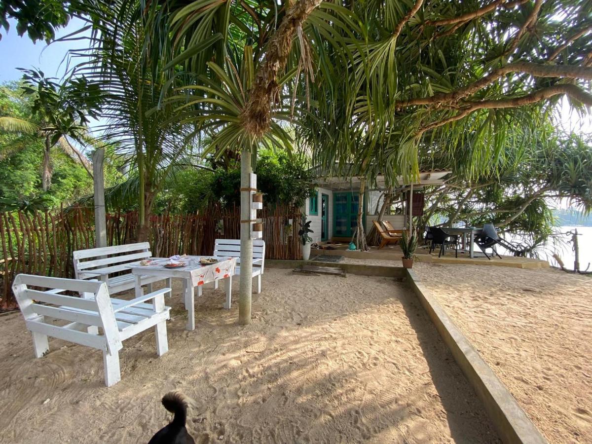 Ocean Beach House Matara Eksteriør billede